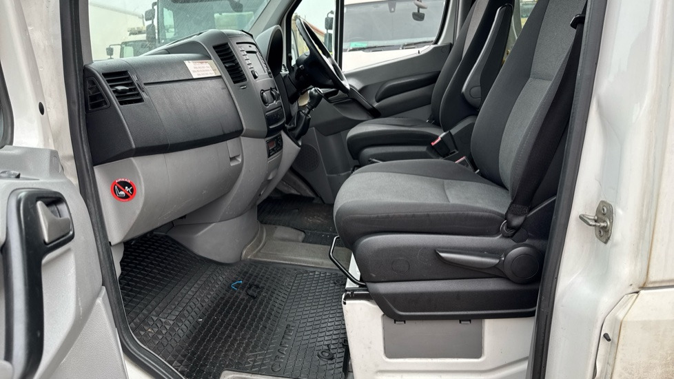 Minibus, Personenvervoer VOLKSWAGEN CRAFTER 2.0 TDI: afbeelding 17