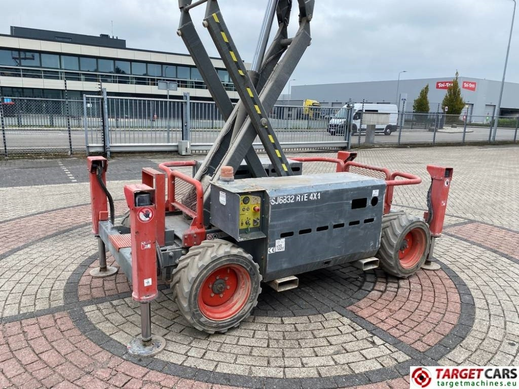 Schaarlift SkyJack SJ6832 RTE Electric 4x4 Scissor Work Lift 1175cm: afbeelding 26