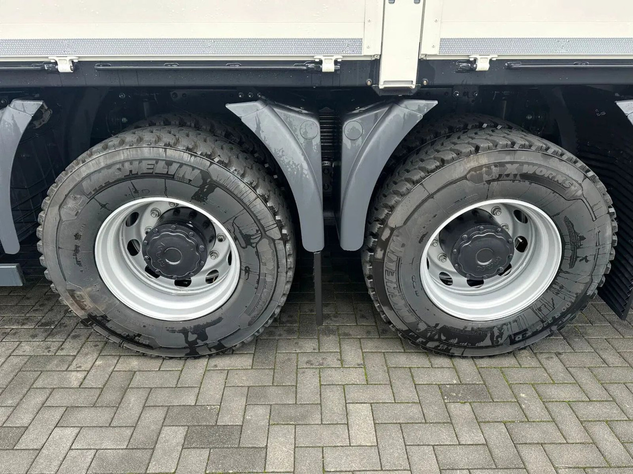 Nieuw Kraanwagen MAN TGS 35.470 8X4 HMF 4020-K6 + FJ 600 K4 KRAAN: afbeelding 17