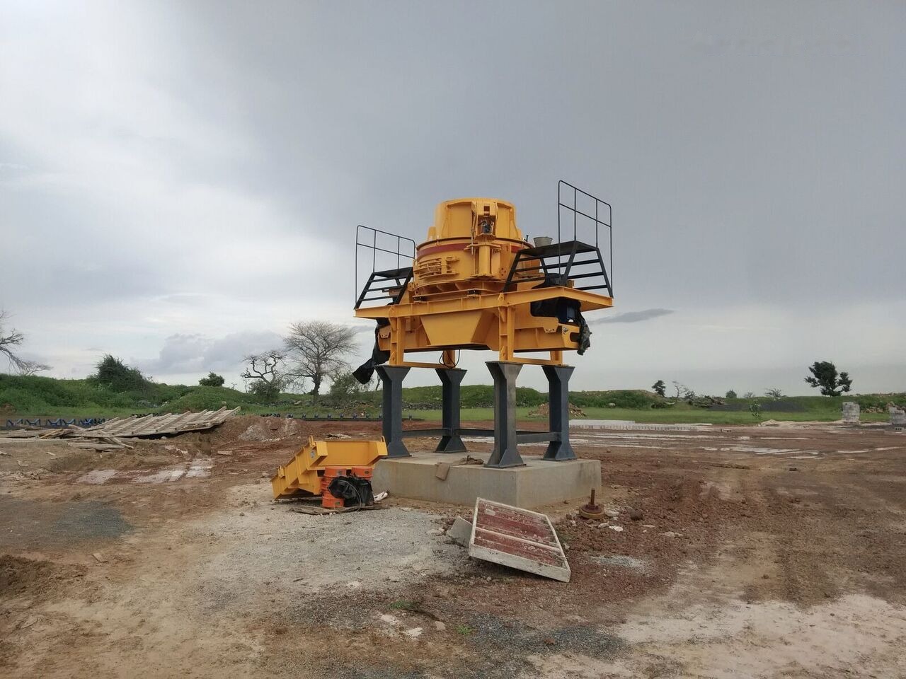 Nieuw Kaakbreker Kinglink 250TPH Basalt \ Silex Stone Crusher Crushing Plant: afbeelding 8