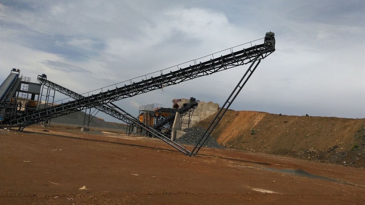 Nieuw Kaakbreker Kinglink 250TPH Basalt \ Silex Stone Crusher Crushing Plant: afbeelding 9