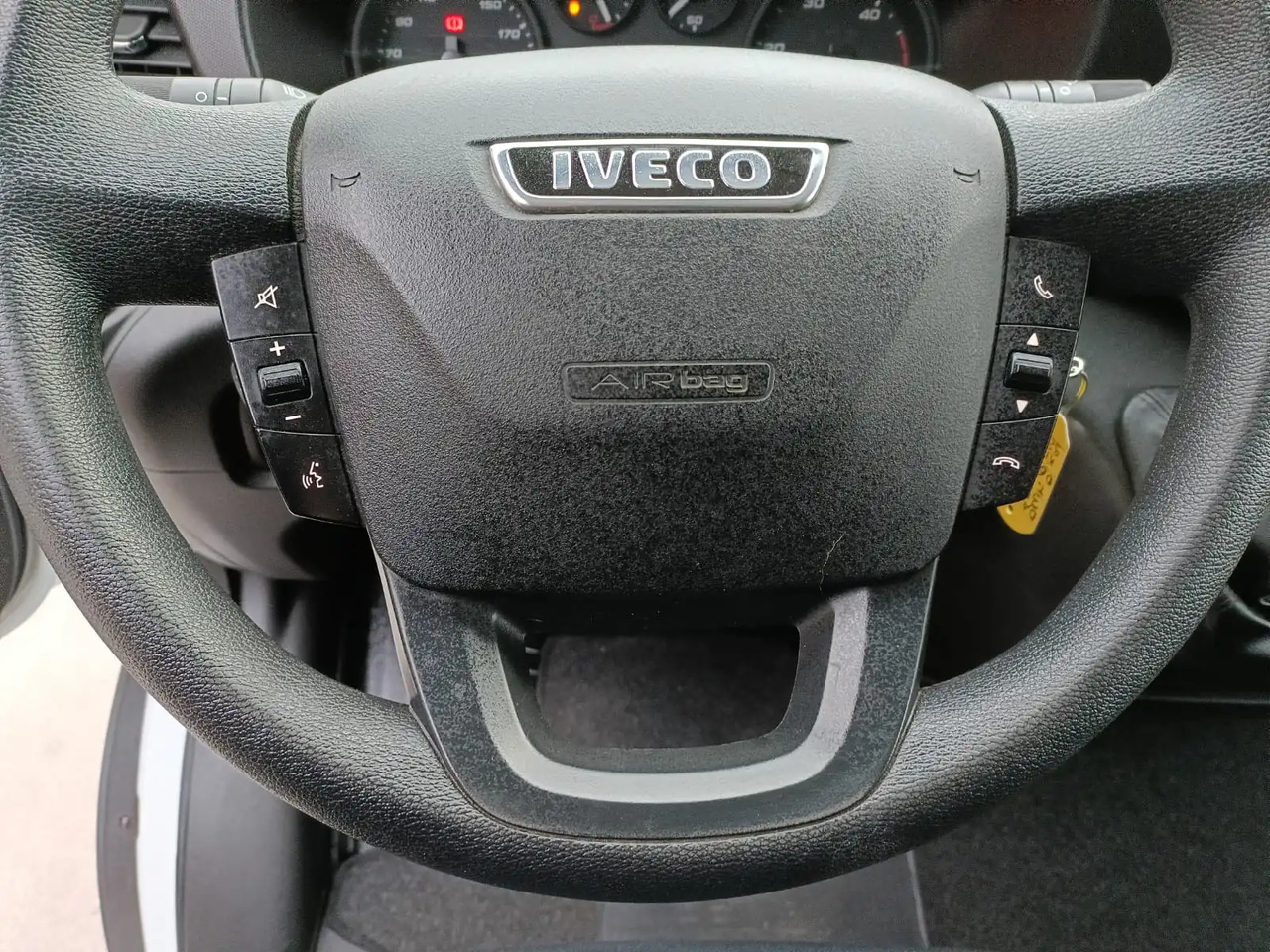 Bedrijfswagen IVECO DAILY 35C14: afbeelding 12