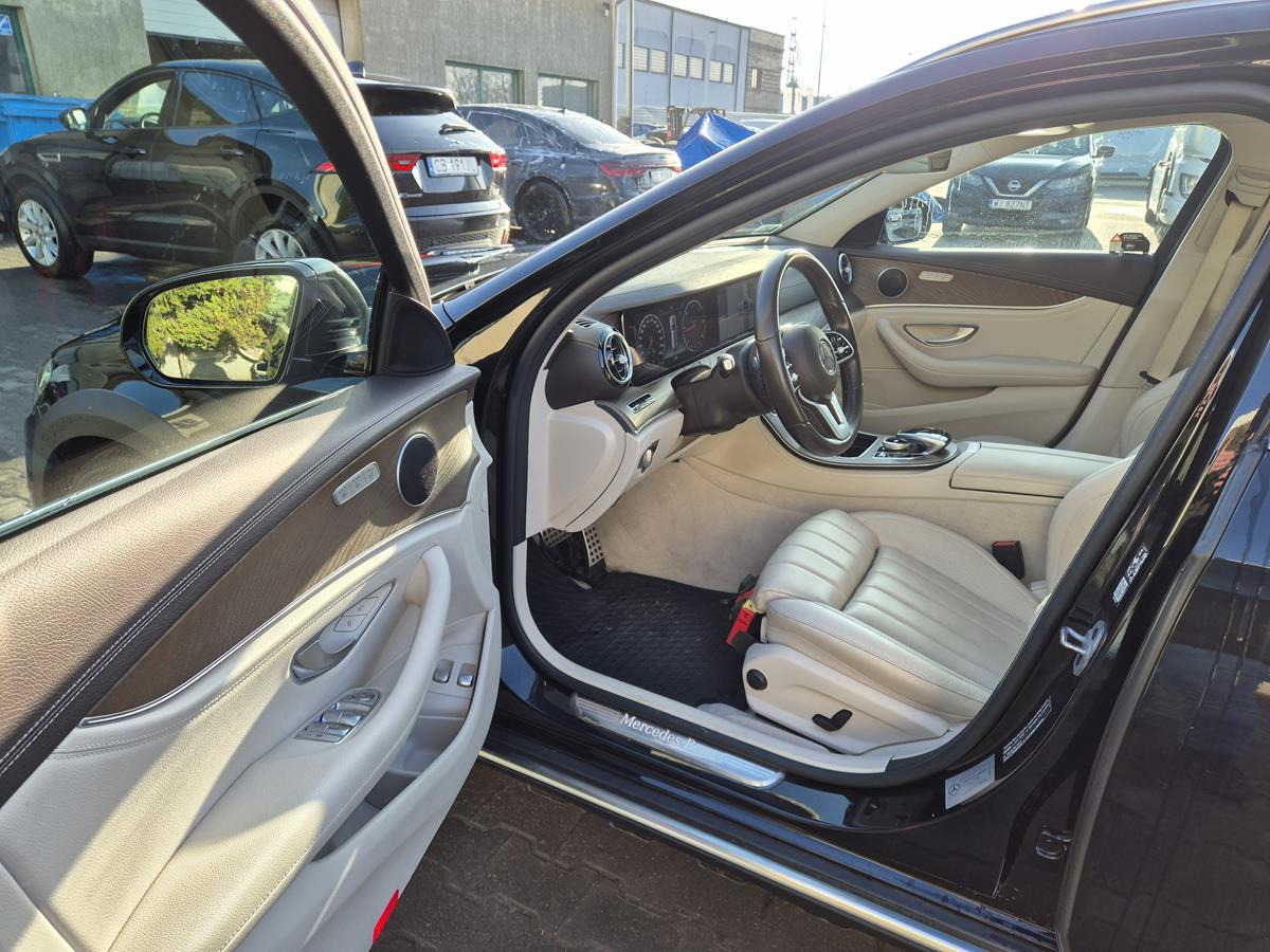 Personenwagen MERCEDES BENZ E 220 D 4MATIC KOMBI: afbeelding 10