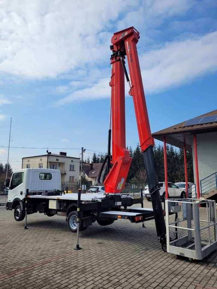 Vrachtwagen hoogwerker VERSALIFT VTX240 - 24m Nissan NT400 - bucket truck boom lift: afbeelding 11