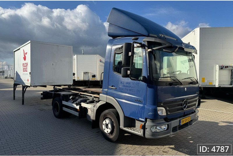 Containertransporter/ Wissellaadbak vrachtwagen Mercedes-Benz Atego 816 Day Cab, Euro 5, BDF / EPS automatic / standklima / Hydraulic system: afbeelding 6