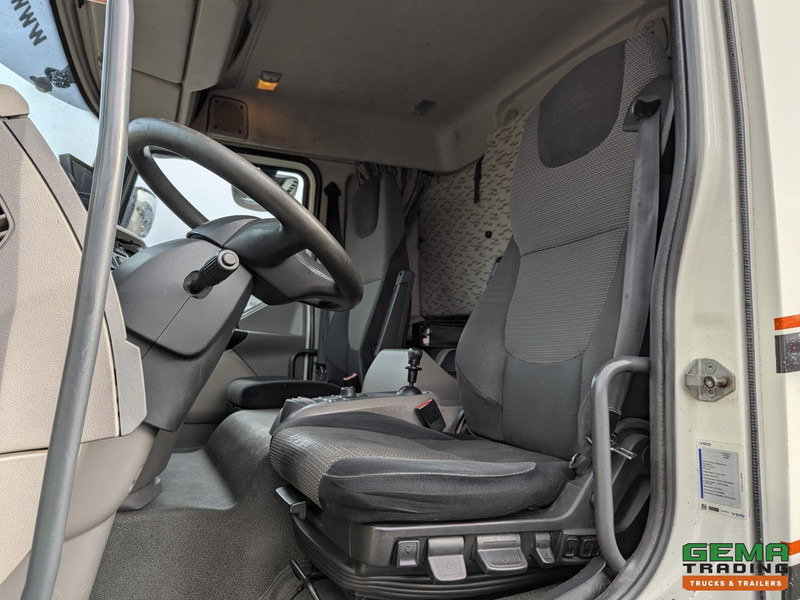 Leasing DAF LF 250 FA 4x2 SleeperCab 6cil 19T Euro6 - Schuifzeilen/Gesloten Bak 8.00M + Laadklep 2000KG - ZijDeur DAF LF 250 FA 4x2 SleeperCab 6cil 19T Euro6 - Schuifzeilen/Gesloten Bak 8.00M + Laadklep 2000KG - ZijDeur: afbeelding 15