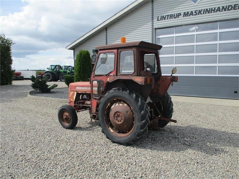 Tractor IH 444 Motor sidder fast: afbeelding 9