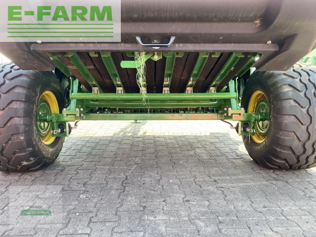 Vierkante balenpers John Deere v451 m: afbeelding 7