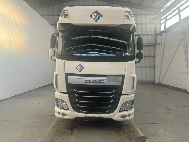 Trekker DAF XF 106.460 SUPERSPACECAB: afbeelding 8