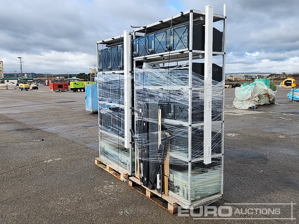 Bouwmaterieel Pallet of Varios Aquariums (2 of): afbeelding 6