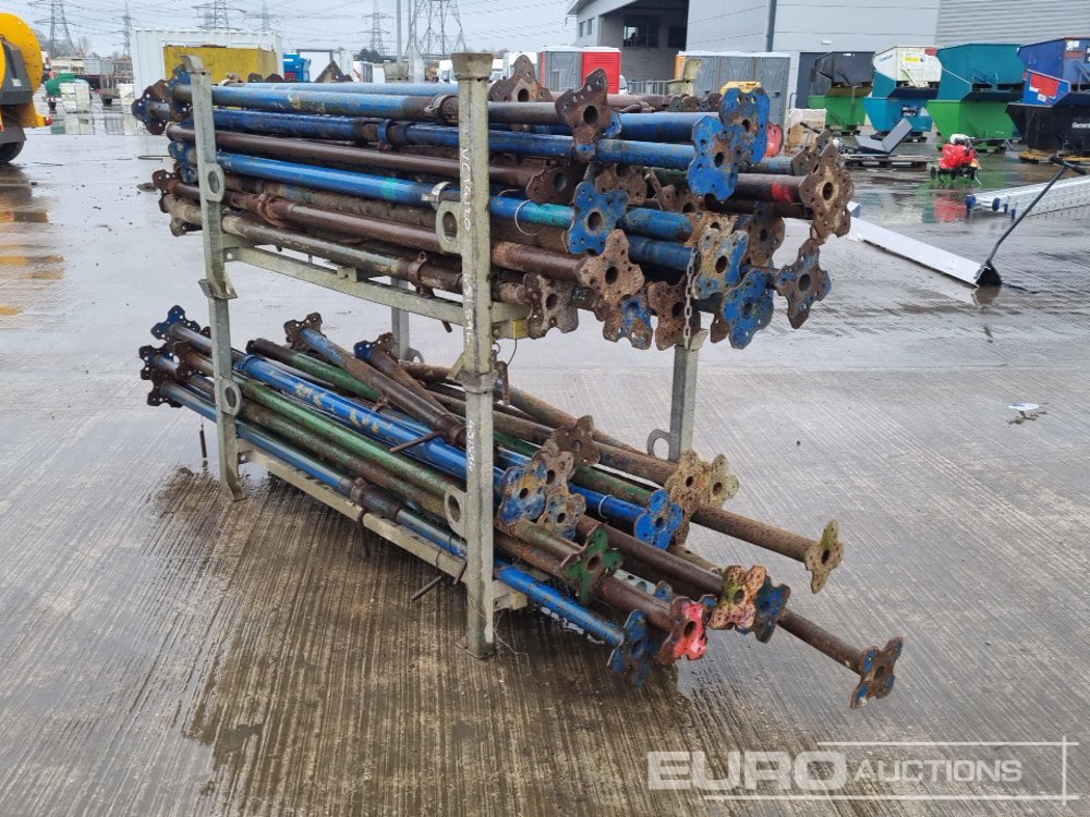 Bouwmaterieel Stillage of Acro Props (2 of): afbeelding 8